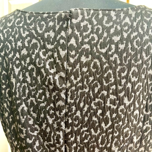 BNWT Ann Taylor Black Dress with a black pattern in Size 14 - Picture 7 of 8